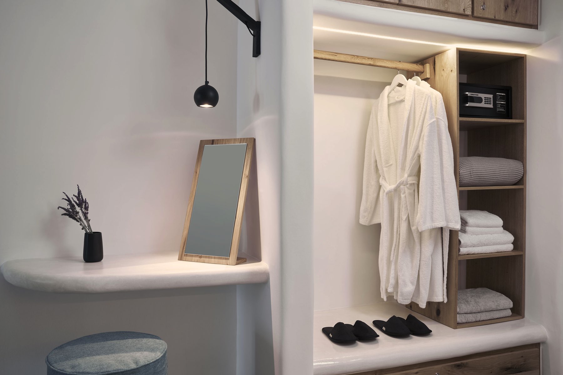 alissaris caves junior 23