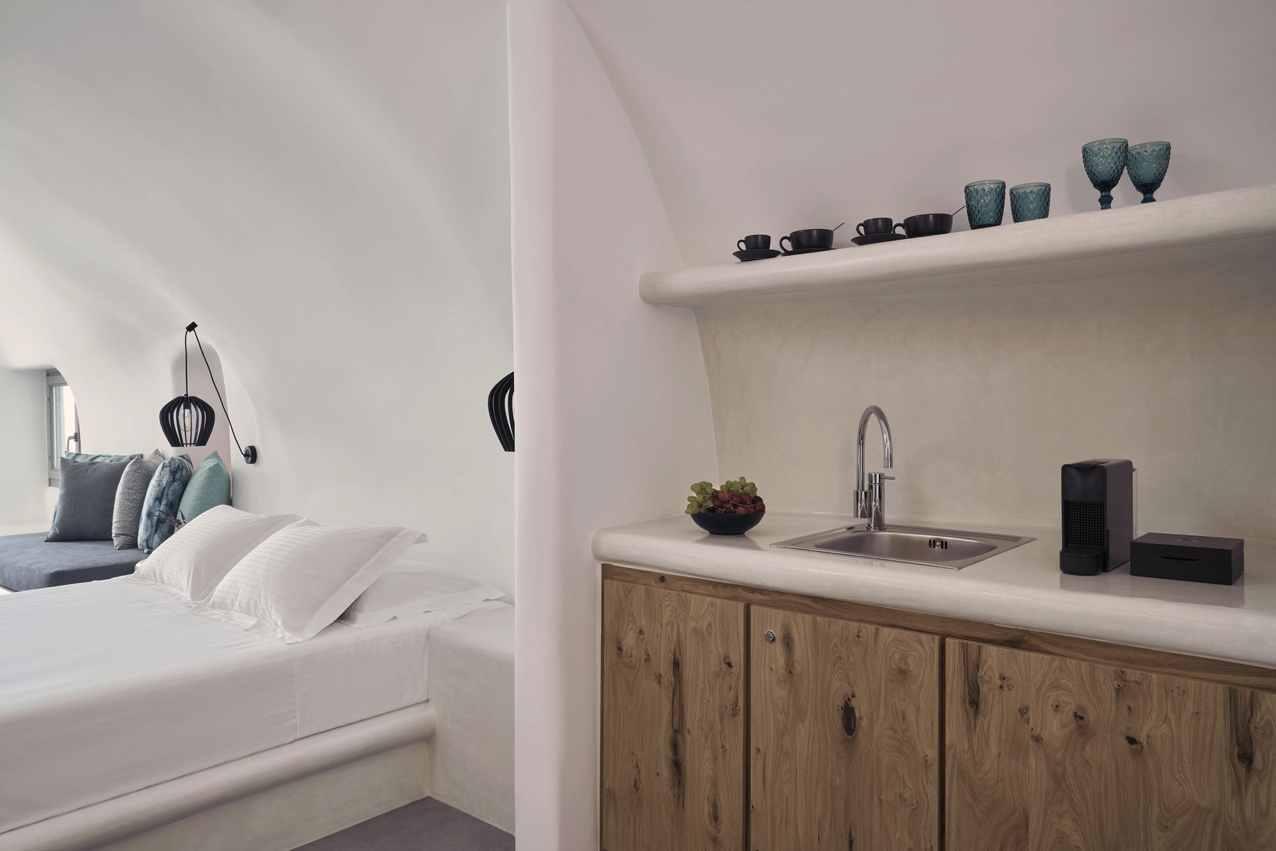 alissaris caves junior 26