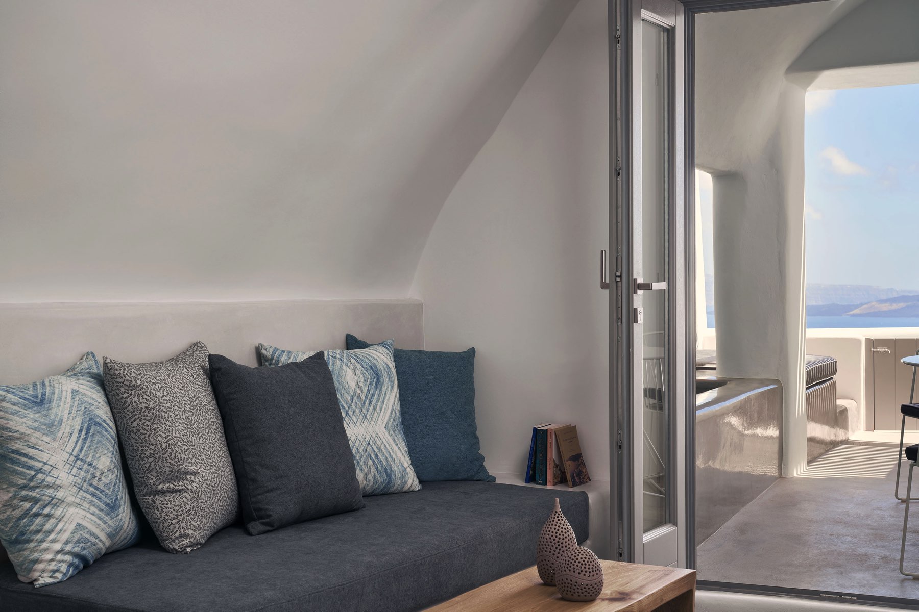 alissaris caves junior 7