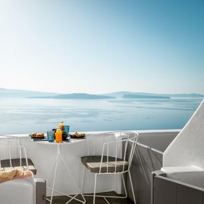 alisaris caves oia 2022 2