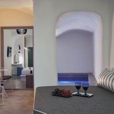 alissaris caves junior 17